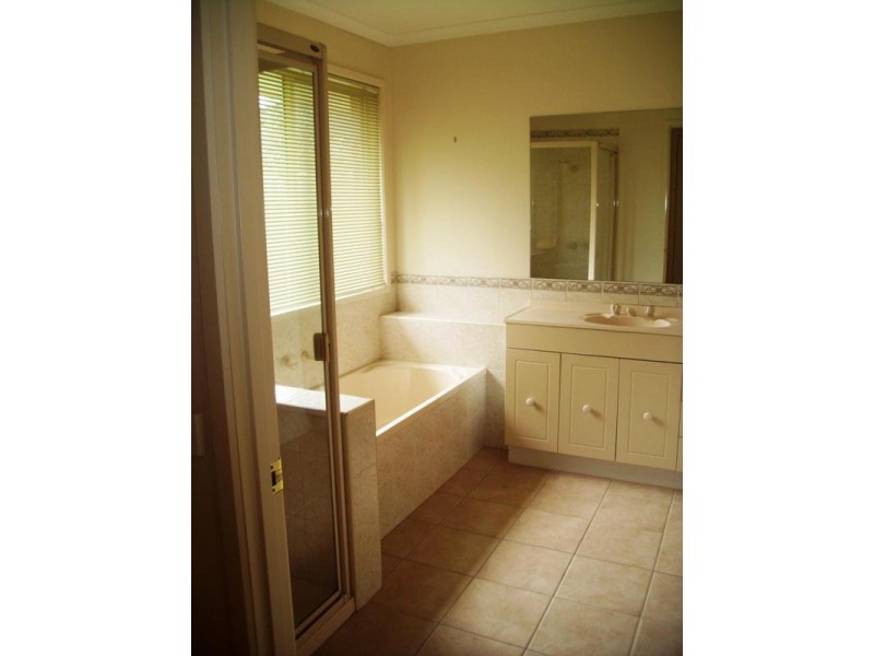 57 Harrington Drive, Narre Warren South VIC 3805