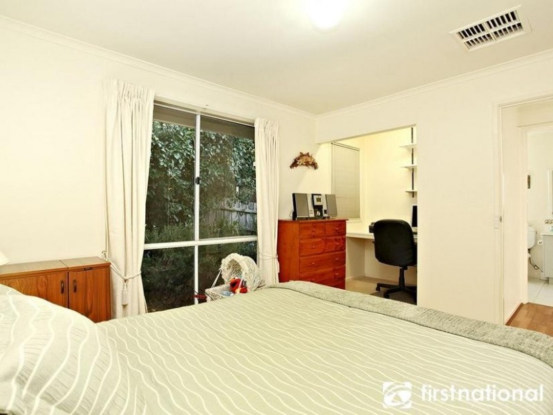 8 Hillview Place, Berwick VIC 3806