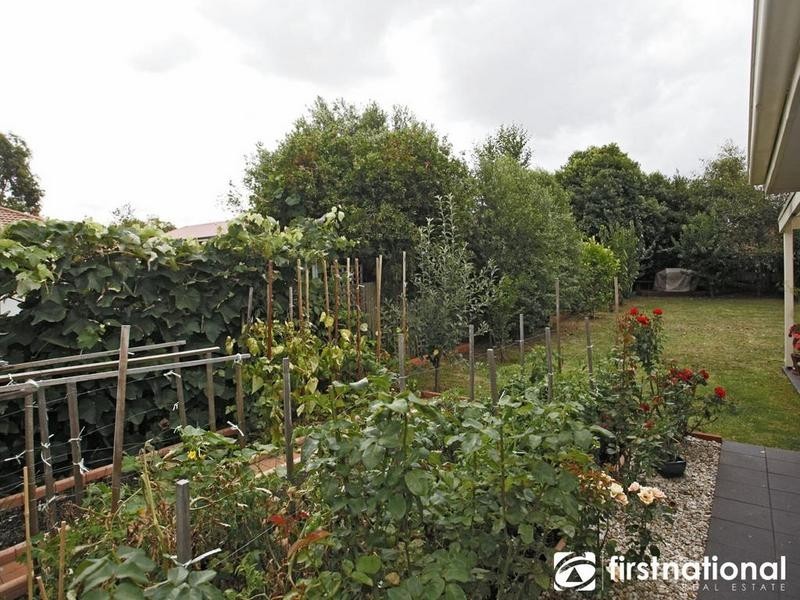 1 Brenda Court, Narre Warren VIC 3805