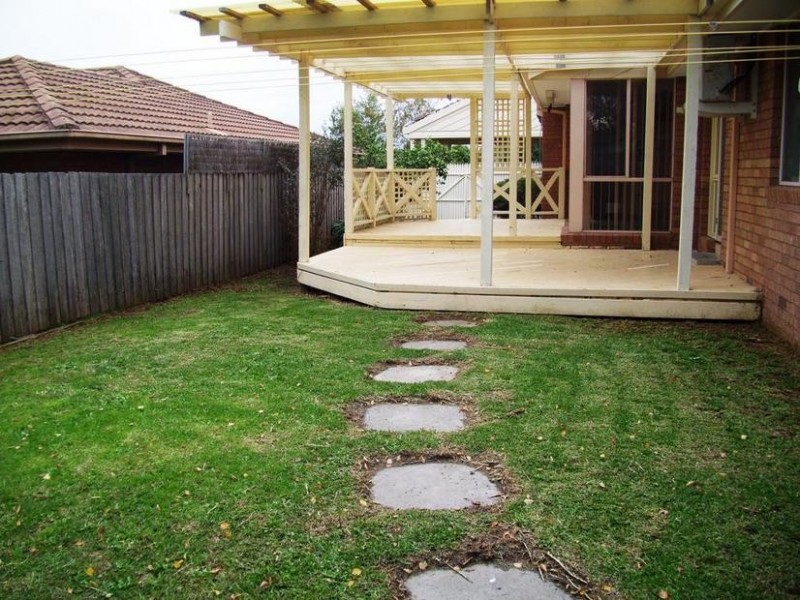 21 James Bathe Way, Narre Warren South VIC 3805