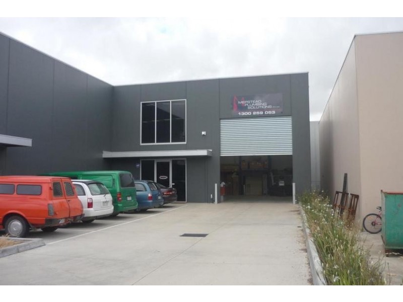 2/13 Hogan Court, Pakenham VIC 3810