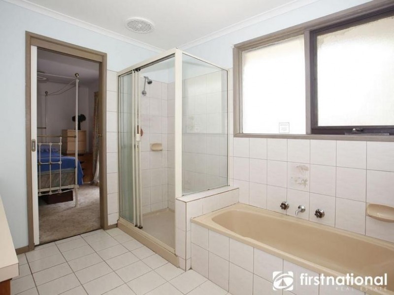 14 Debanne Court, Narre Warren VIC 3805