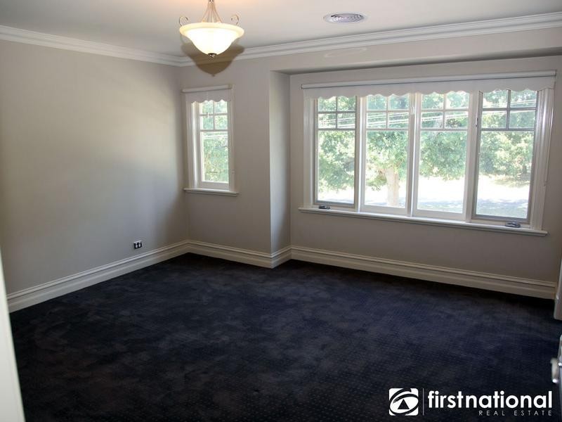 8A Palmerston Street, Berwick VIC 3806