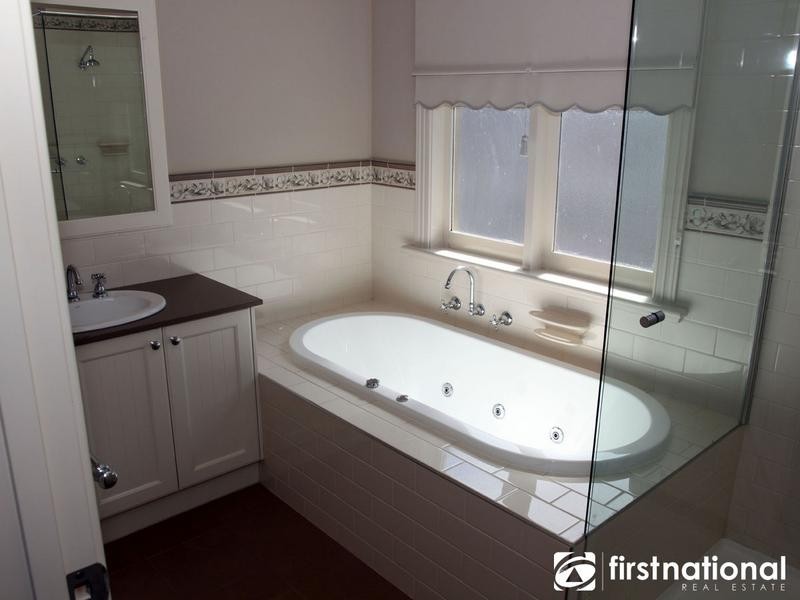 8A Palmerston Street, Berwick VIC 3806