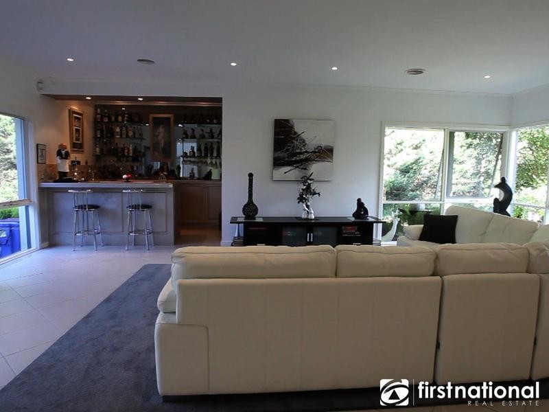 210 Kenilworth Ave, Beaconsfield VIC 3807