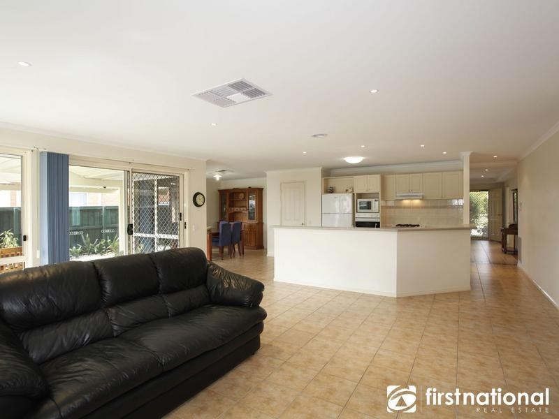 7 Brookville Court, Narre Warren South VIC 3805