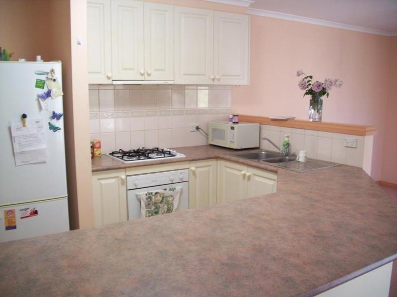 144 Sweeney Drive, Narre Warren VIC 3805