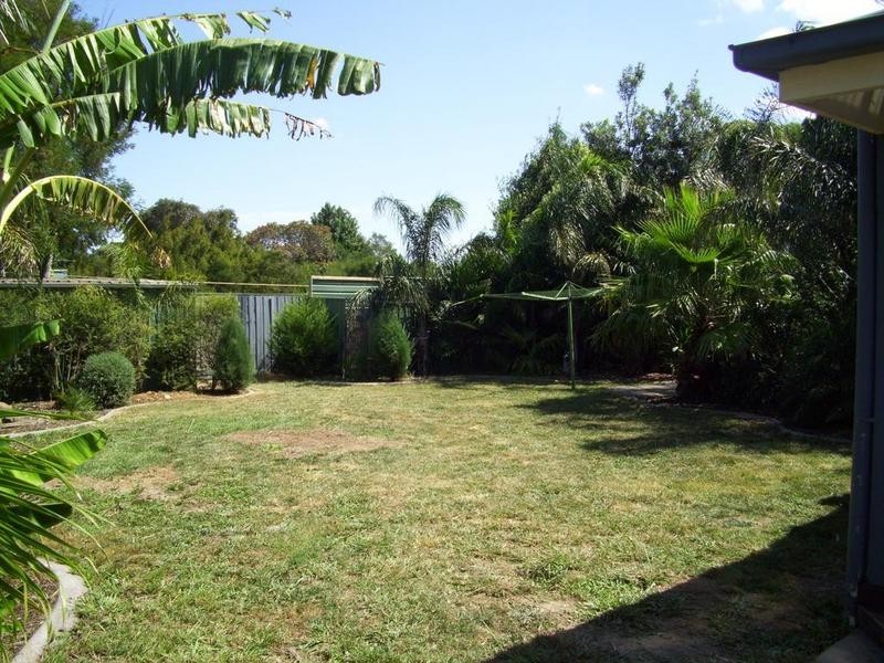 144 Sweeney Drive, Narre Warren VIC 3805