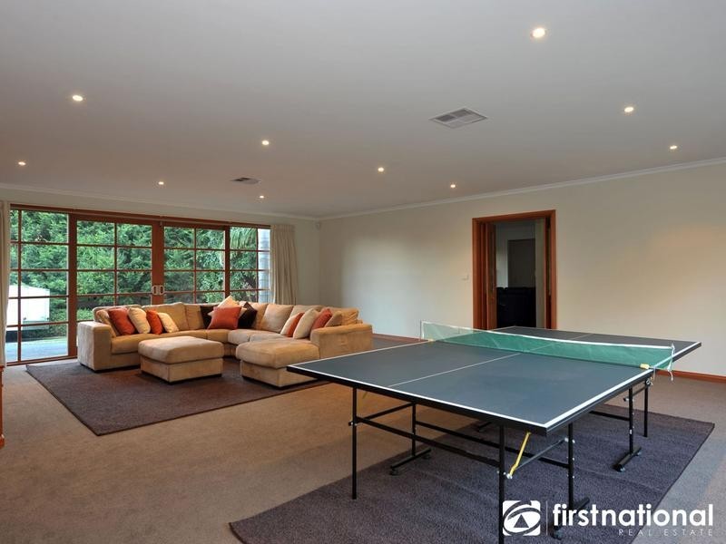 9 Angela Court, Narre Warren North VIC 3804