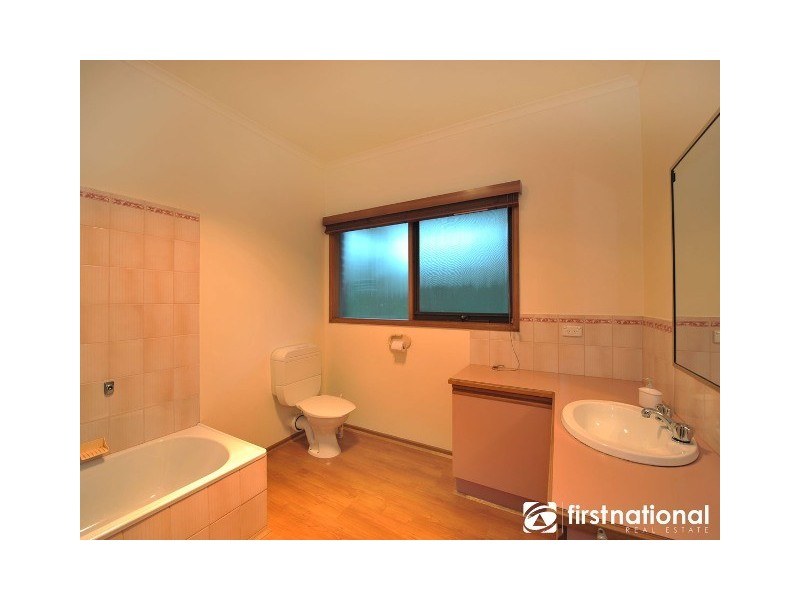 9 Angela Court, Narre Warren North VIC 3804