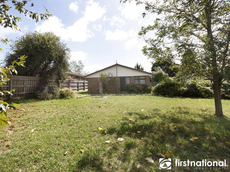 59 Amber Crescent, Narre Warren VIC 3805