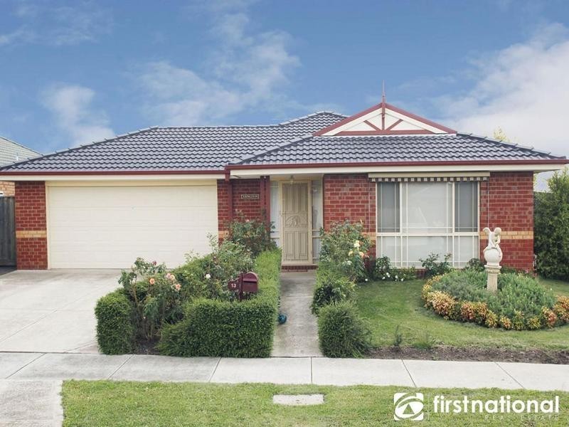 13 Janna Place, Berwick VIC 3806