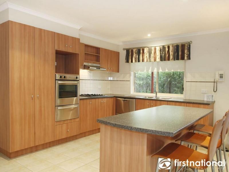 13 Janna Place, Berwick VIC 3806
