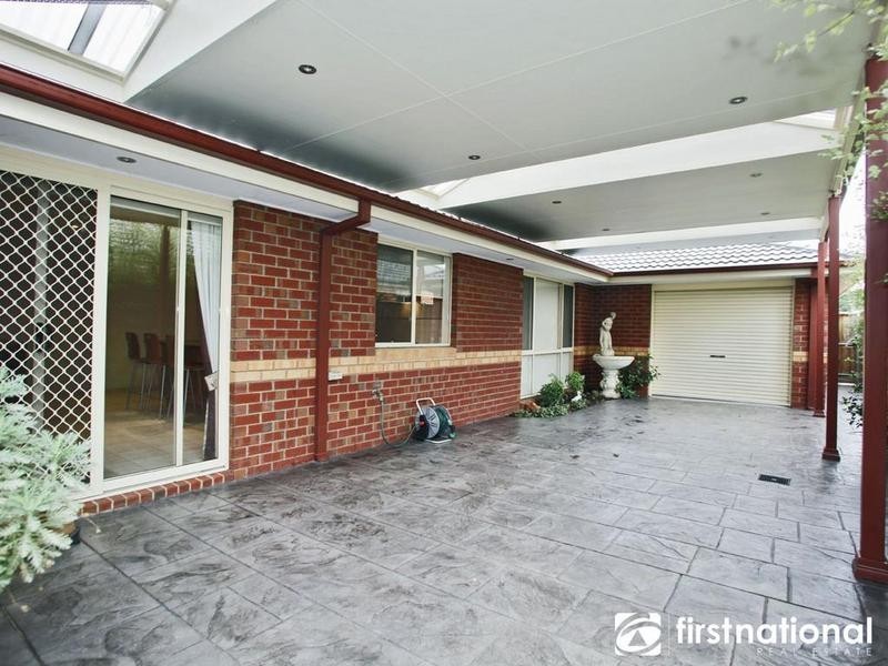 13 Janna Place, Berwick VIC 3806