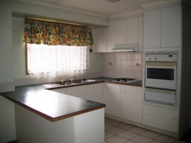 13 Insignia Crescent, Berwick VIC 3806