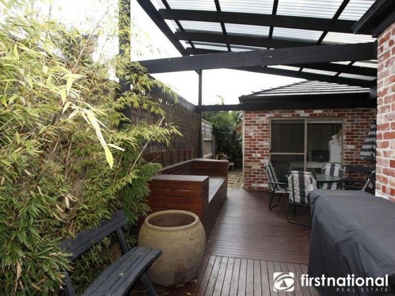 2/57 Wallace Street, Beaconsfield VIC 3807