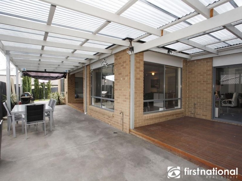 30 Lorikeet Drive, Berwick VIC 3806
