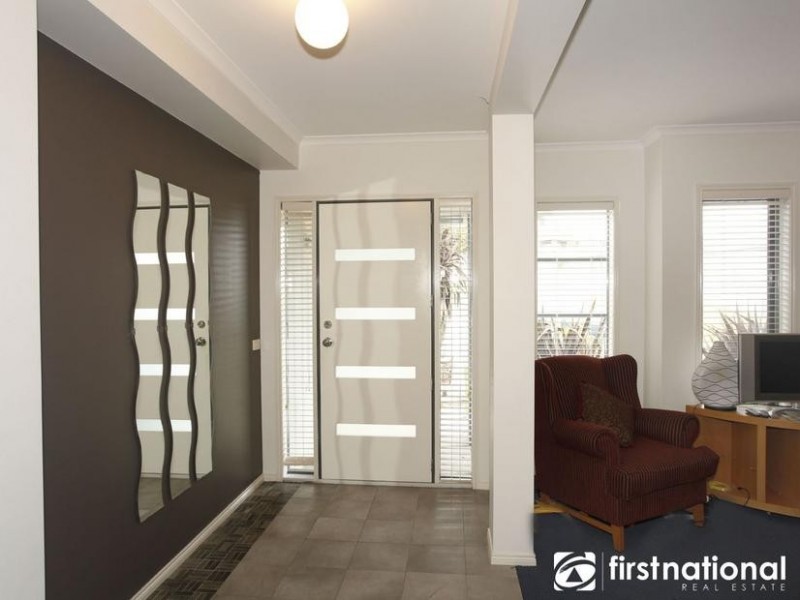 30 Lorikeet Drive, Berwick VIC 3806