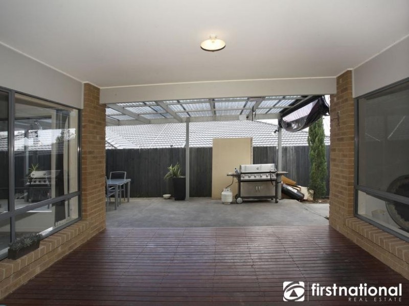 30 Lorikeet Drive, Berwick VIC 3806