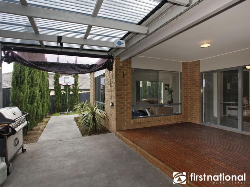 30 Lorikeet Drive, Berwick VIC 3806