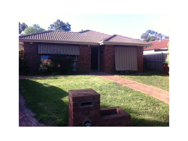 61 Woodlands Crescent, Narre Warren VIC 3805