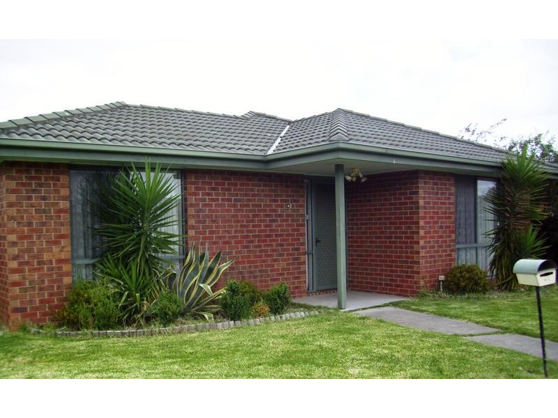 43 Emily Drive, Narre Warren VIC 3805