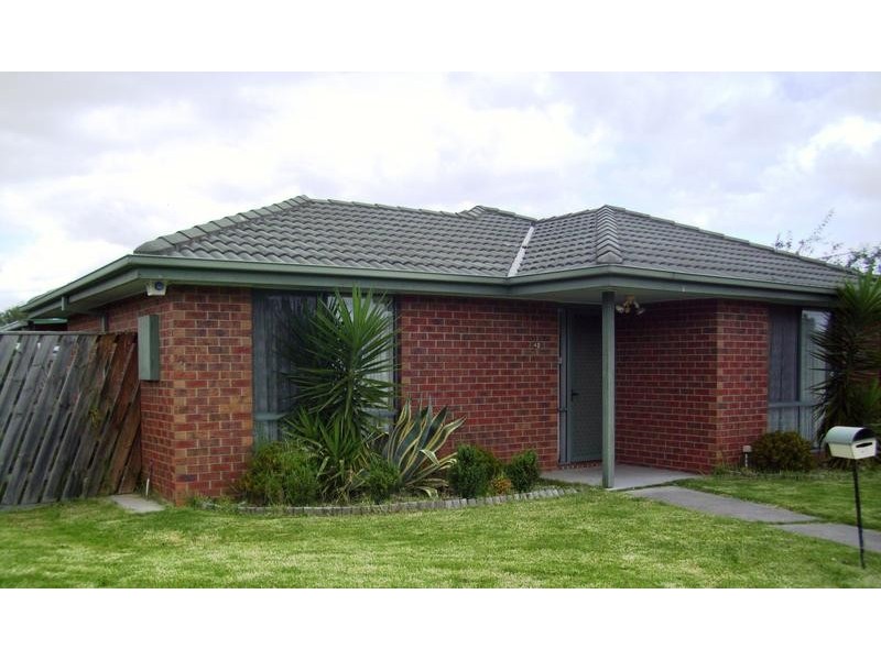 43 Emily Drive, Narre Warren VIC 3805