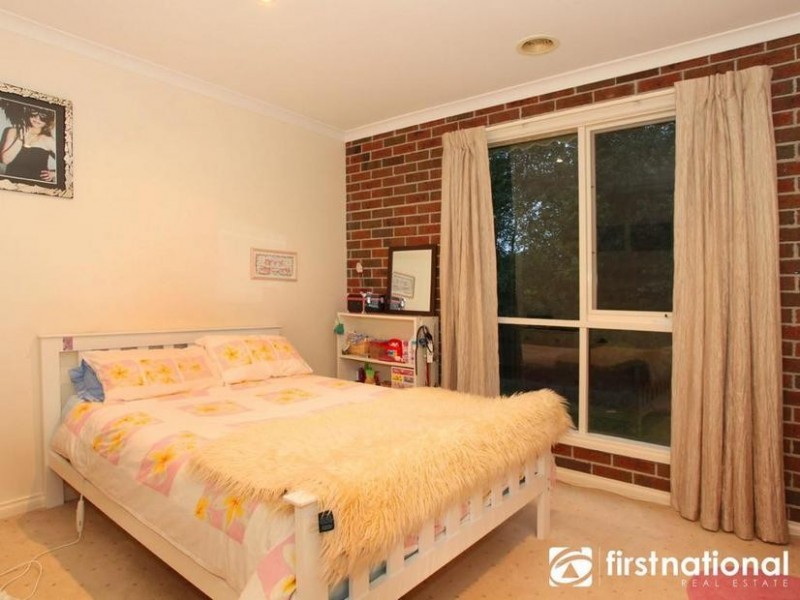 12 Glen Vista Drive, Narre Warren North VIC 3804