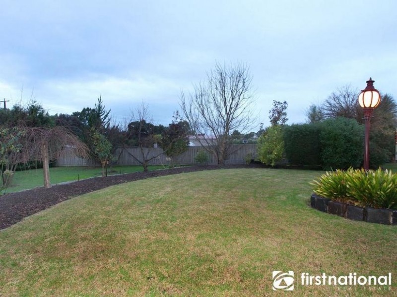 12 Glen Vista Drive, Narre Warren North VIC 3804