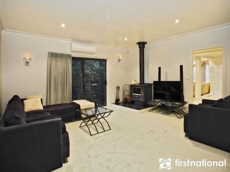 54 Bellevue Drive, Berwick VIC 3806