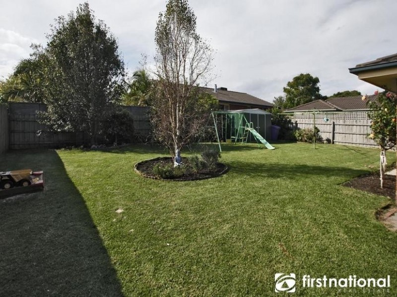 36 Pentland Drive, Narre Warren VIC 3805