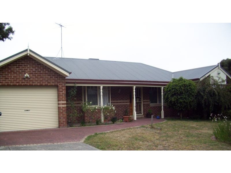 1 Jumbuck Court, Berwick VIC 3806