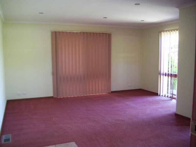 9 Clarrisa Court, Narre Warren VIC 3805