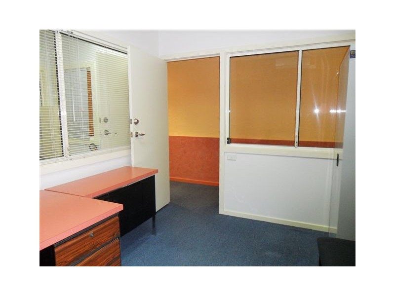 2a Gloucester Avenue, Berwick VIC 3806