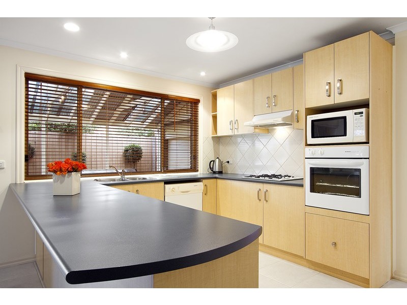 8 Chelsea Crescent, Berwick VIC 3806