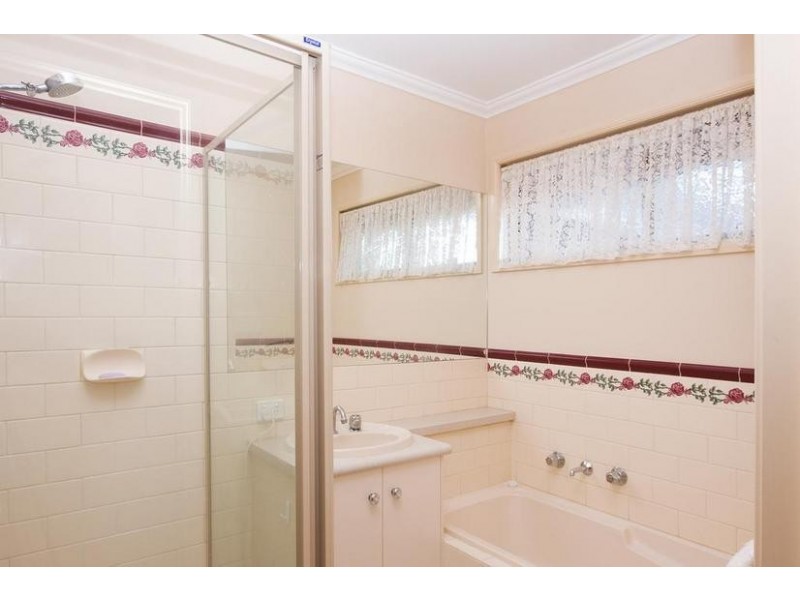 2 Retreat Circuit, Beaconsfield VIC 3807
