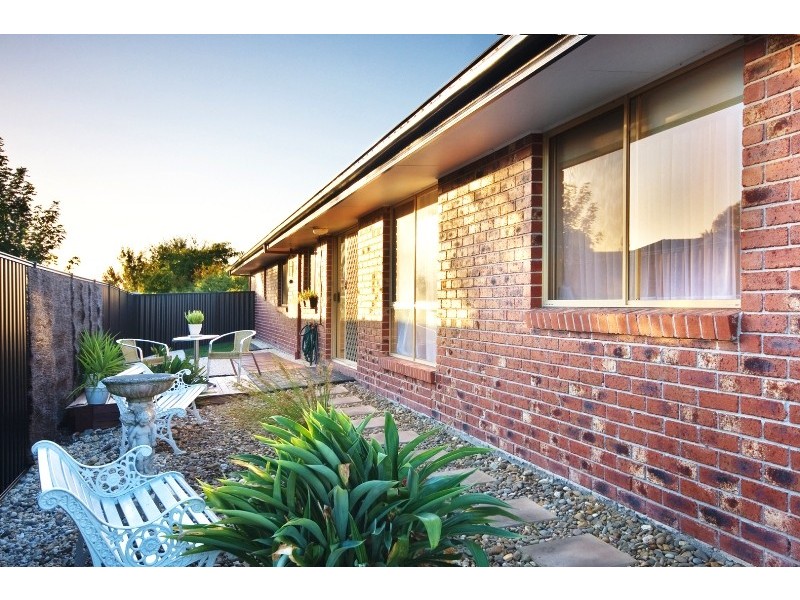 2 Retreat Circuit, Beaconsfield VIC 3807