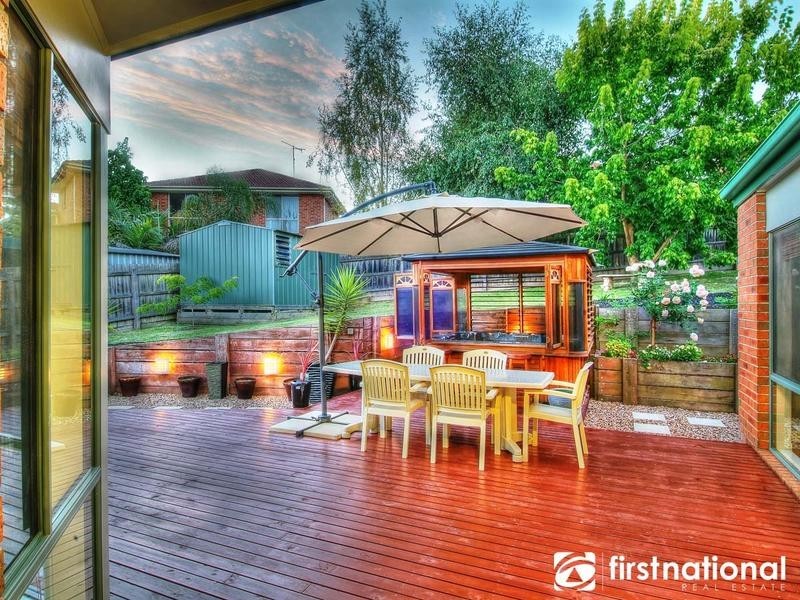 11 Gavinton Place, Berwick VIC 3806