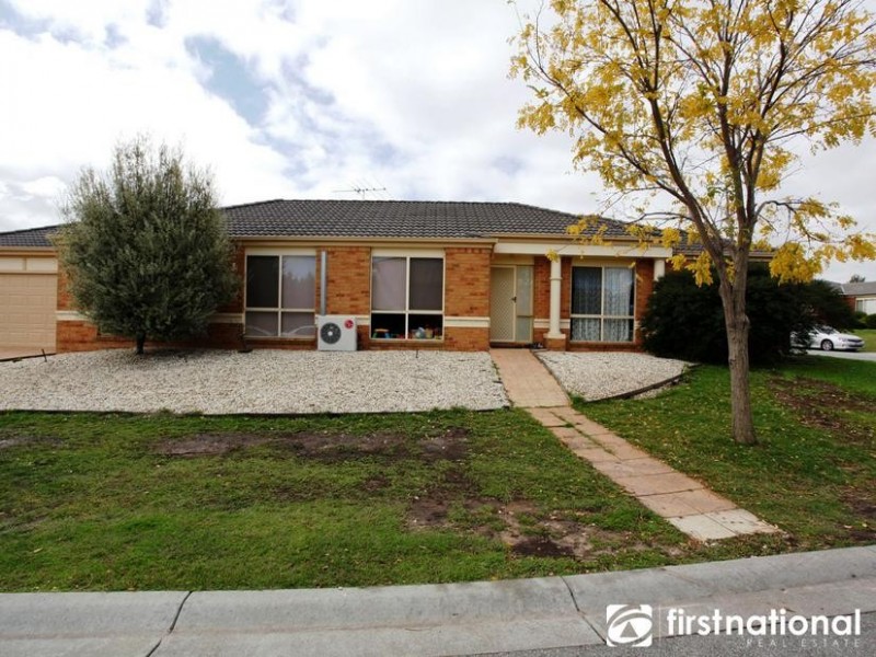 16 Harrington Drive, Narre Warren South VIC 3805