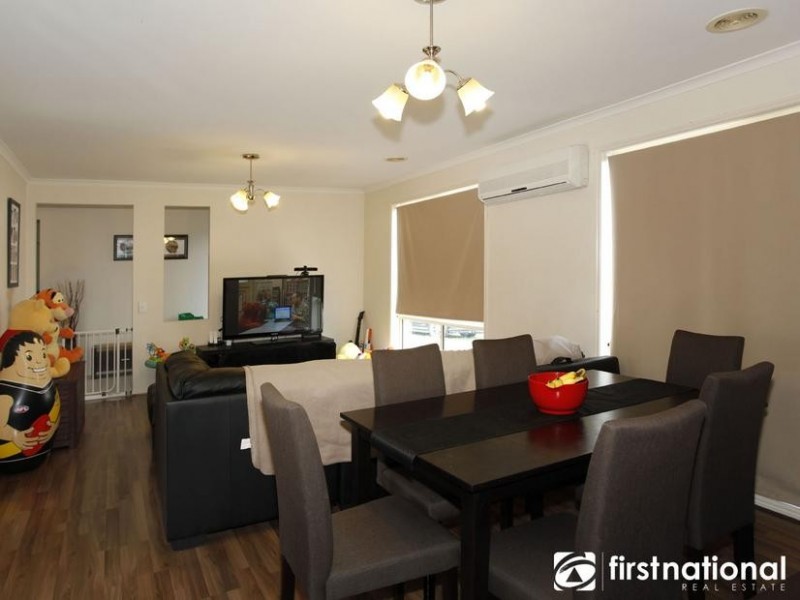 16 Harrington Drive, Narre Warren South VIC 3805