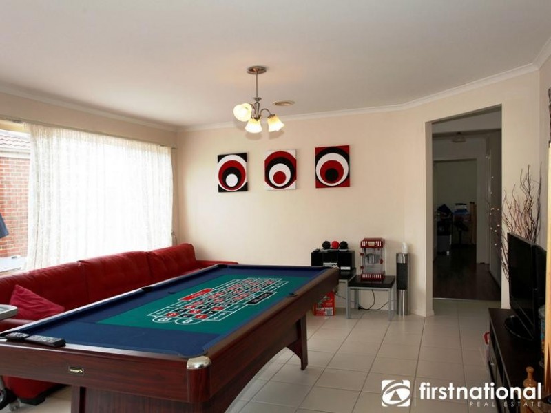 16 Harrington Drive, Narre Warren South VIC 3805