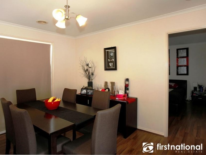 16 Harrington Drive, Narre Warren South VIC 3805