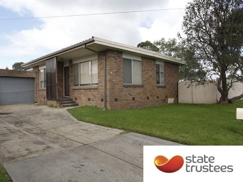 2/2-4 Gordon Street, Cranbourne VIC 3977
