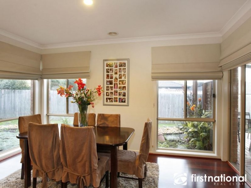 4 Blandford Crescent, Narre Warren South VIC 3805