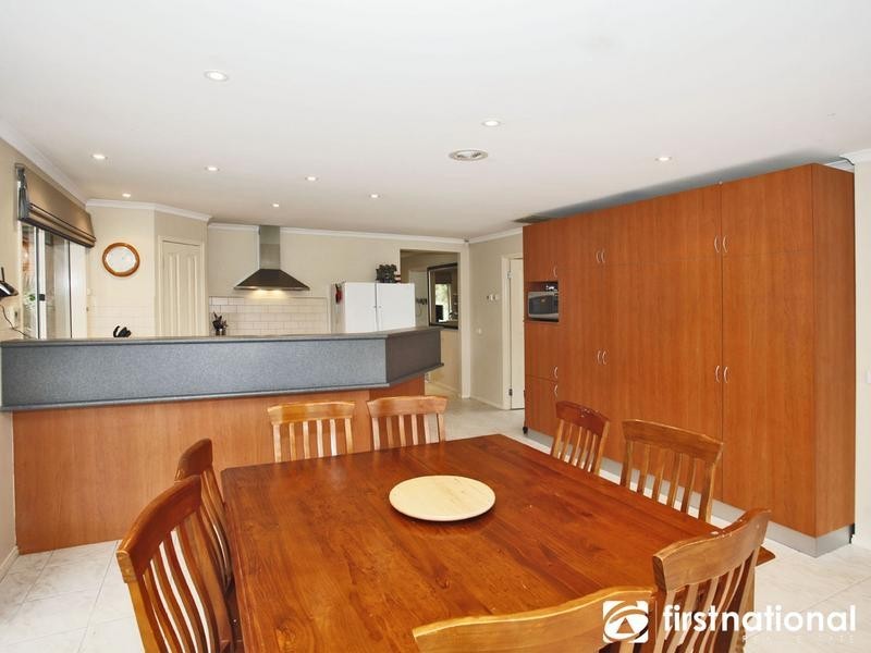 7 Woodrow Court, Narre Warren VIC 3805