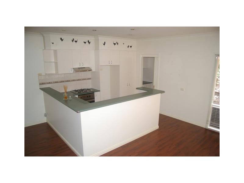 17 Mirrabook Court, Berwick VIC 3806