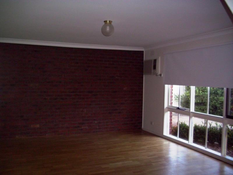 10 Garryowen Crescent, Narre Warren VIC 3805