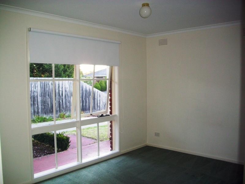 10 Garryowen Crescent, Narre Warren VIC 3805