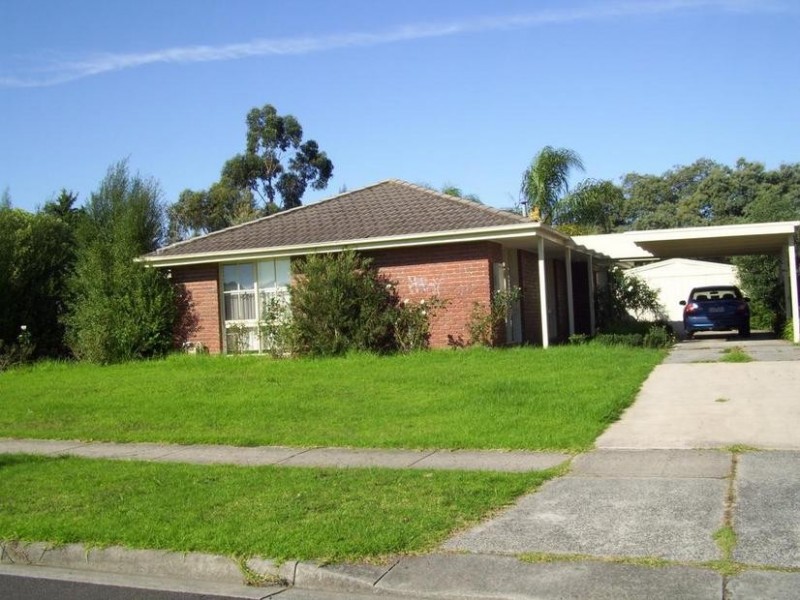 10 Garryowen Crescent, Narre Warren VIC 3805