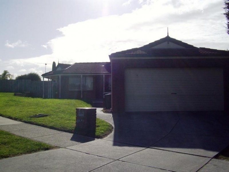 37 Barondi Avenue, Narre Warren VIC 3805